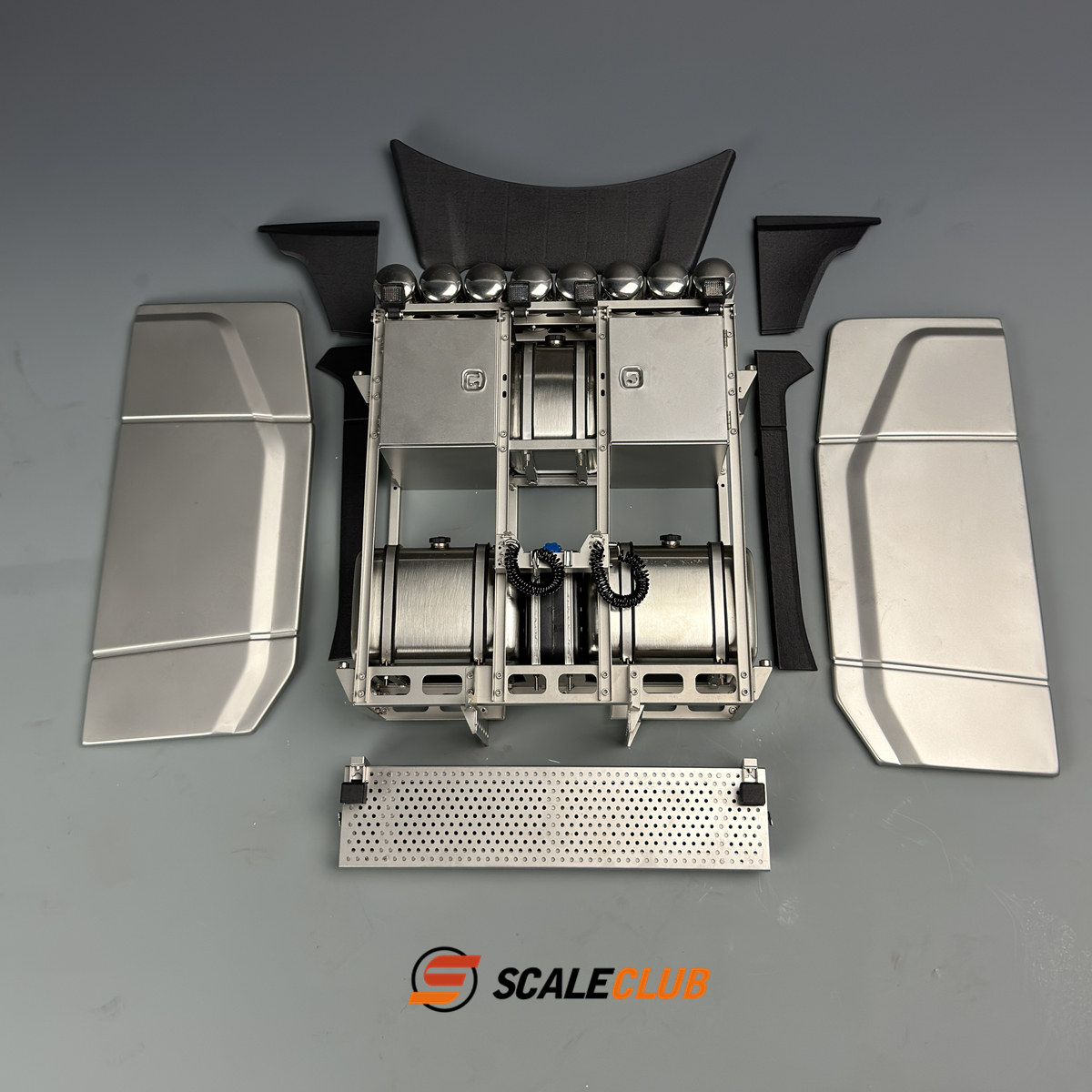 770S 1/14 Truck Cab Equipment  - огляд і ціна Heavy Equipment Haulers